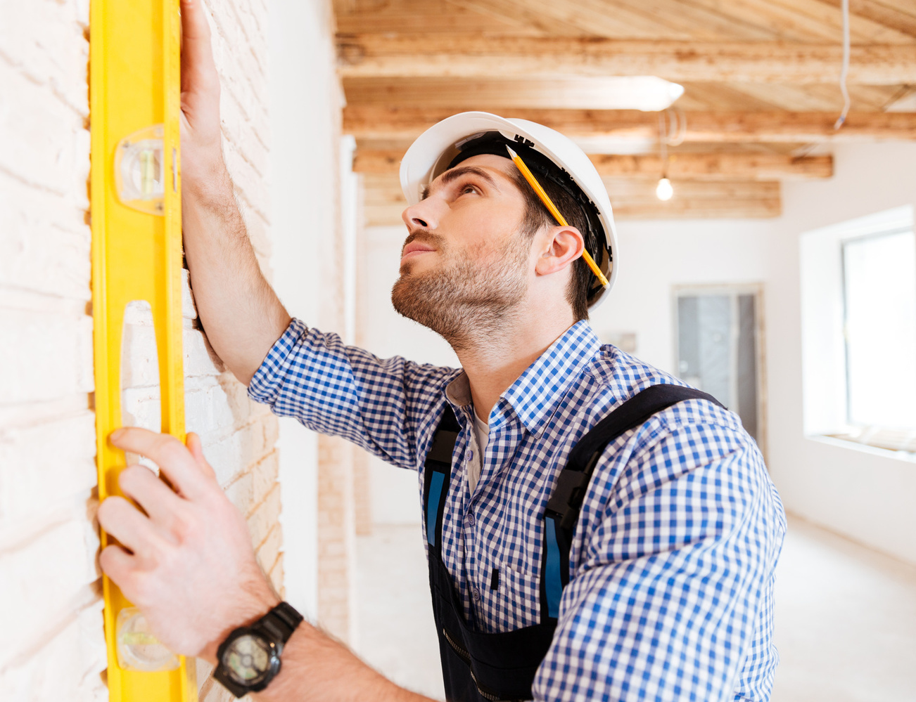 Вызвать замерщика бесплатно Заказать замерщика для ремонта