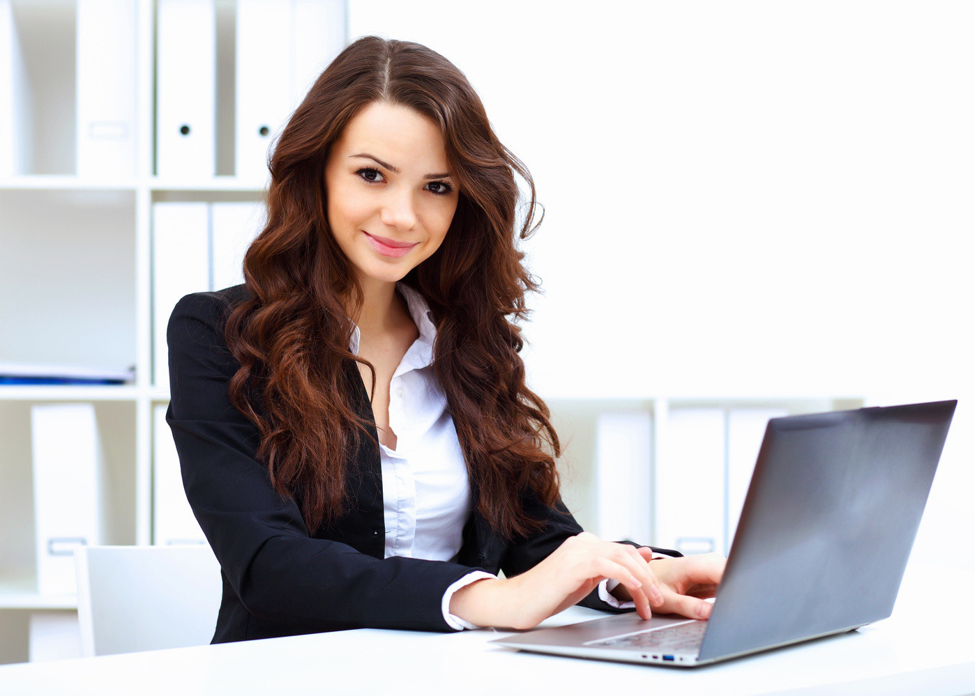 Рассчитаем и дадим выгодное предложение! Рассчитать стоимость внутренней отделки балкона в Пензе